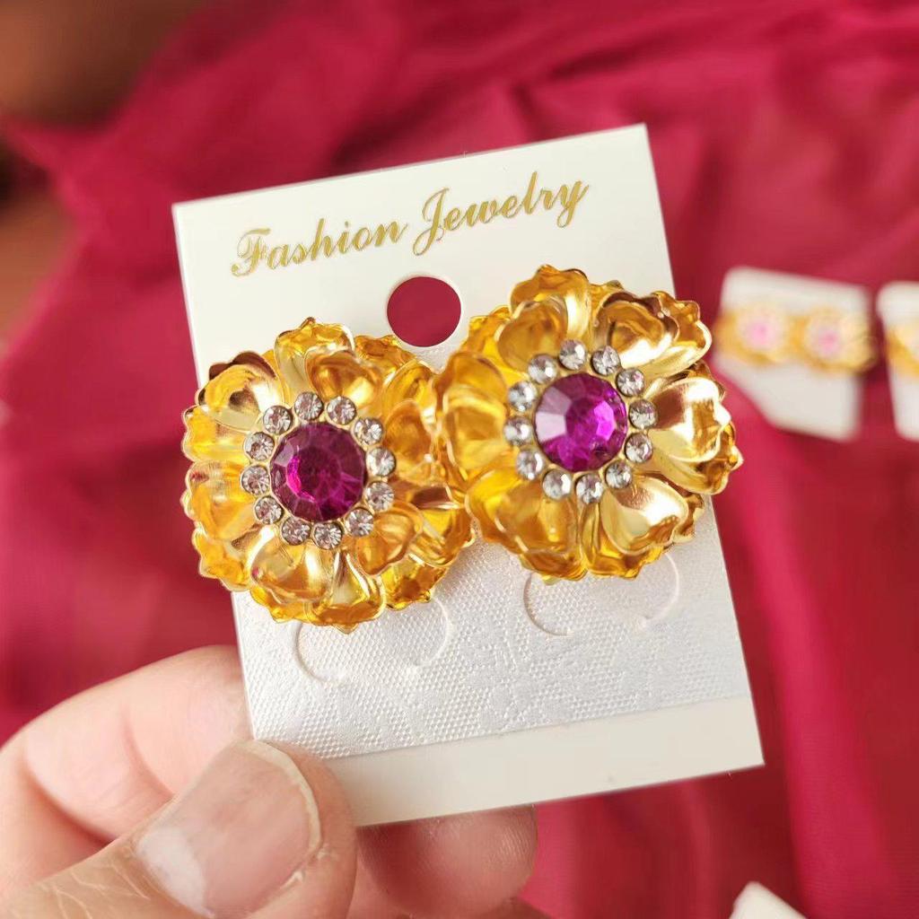 Ethnic Flower Rhinestone Gold Stud Earrings - Versatile and Stylish Accessories