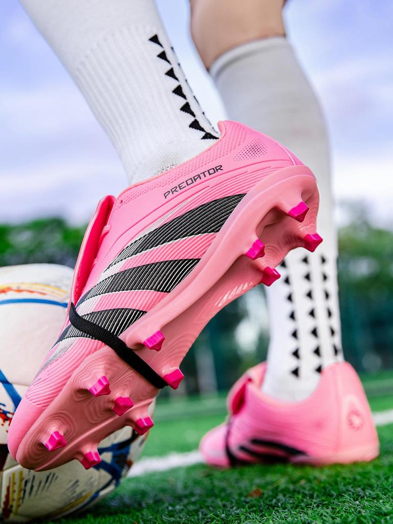 New Low-top Children's Football Shoes, Boys and Girls, Primary and Secondary School Students, Artificial Grass, Long Nails, Broken Nails