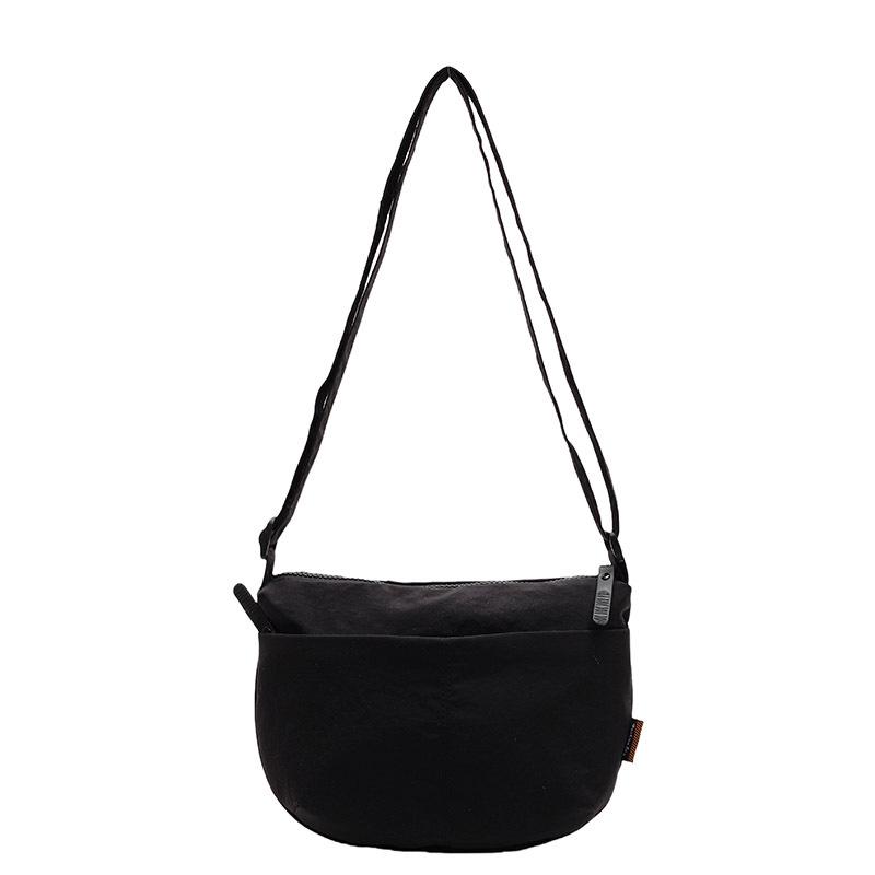 Casual Simple and Lightweight Bag Women's 2025 Spring New Fashion and Popular Versatile Shoulder Bag Commuter Sports Messenger Bag