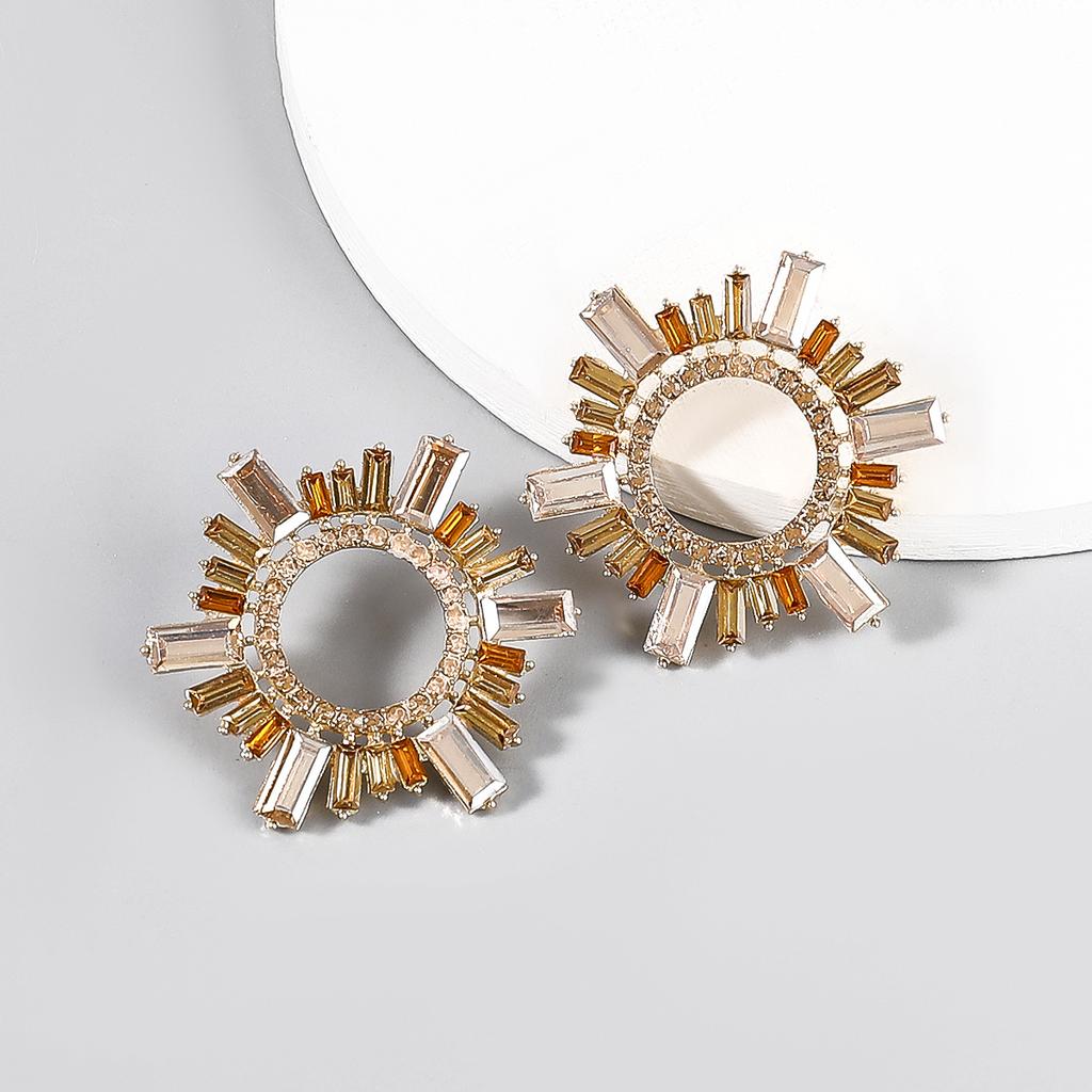 Creative and Unique Sunflower Earrings for Women, Stylish and Simple, Extremely Dazzling Ear Accessories