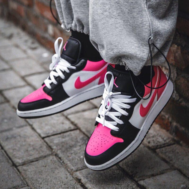 Jordan 1 Low Pinksicle GS 554723-106