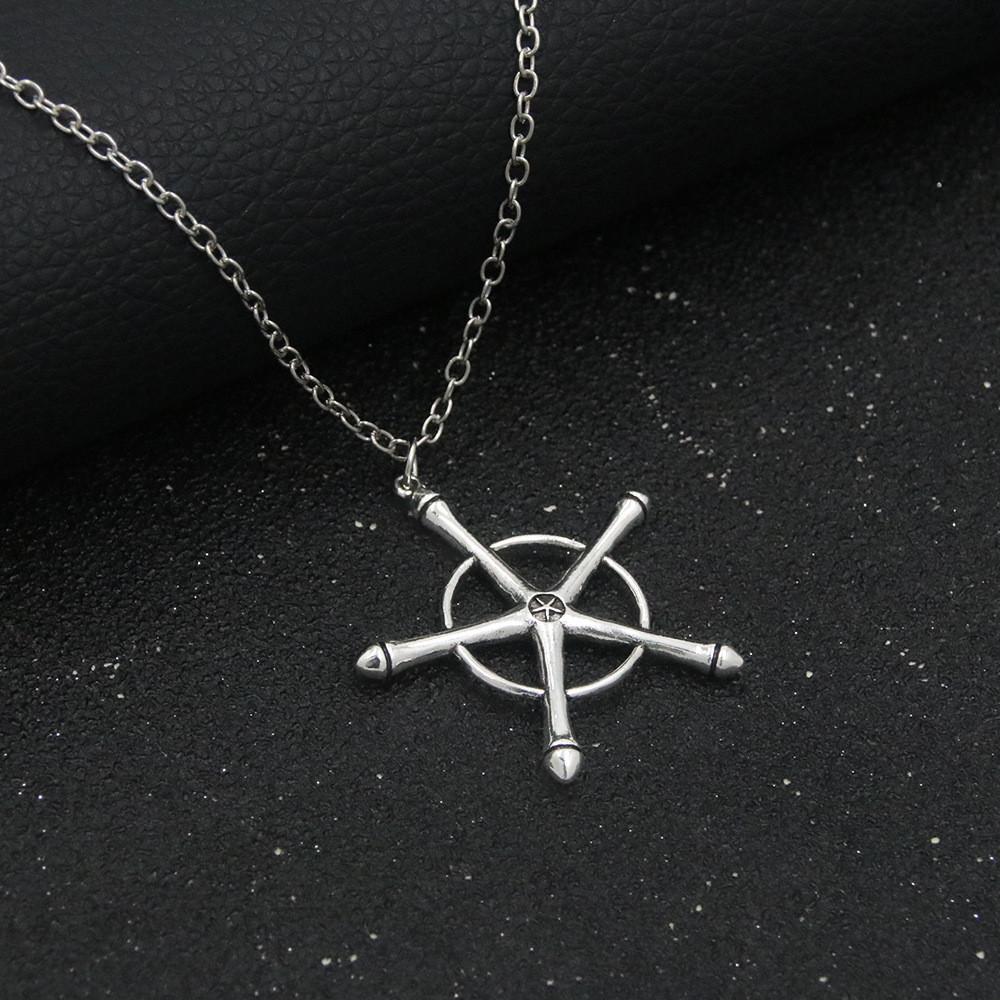 Anime Pendant Bleach Necklace With Silver Metal Chain For Cosplay Fans Gift
