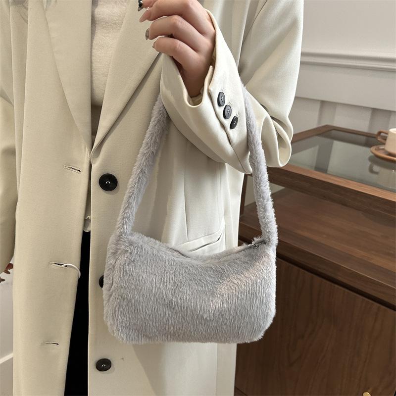 Early Spring New Mao Mao Solid Color Casual Fashion Fashion Plush Hand-held Underarm Women's Bag