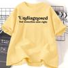 Undiagnostiziert Aber Etwas Stimmt Nicht T-Shirt Unisex Lustiges T-Shirt Angst UnisexGesundheit Humorvolles Shirt Lustige Kleidung Y2k Oberteil