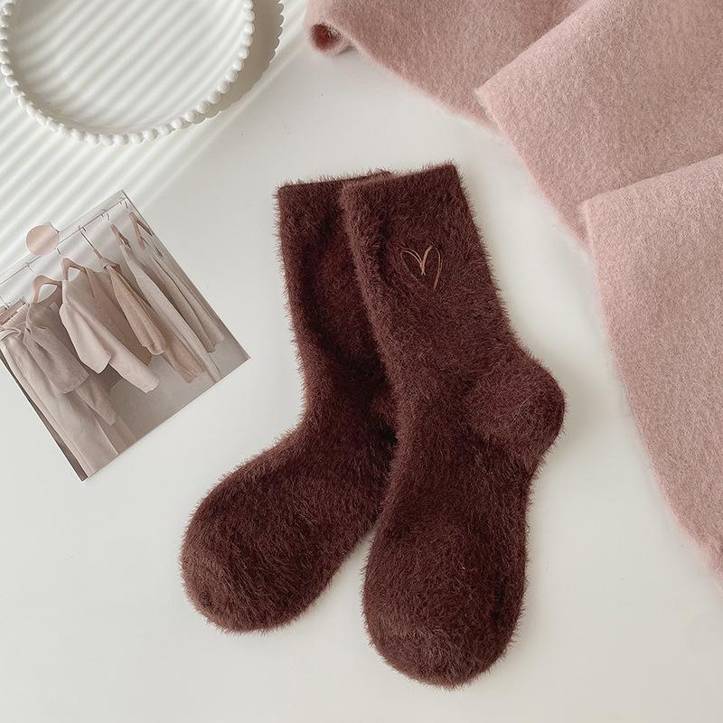 Mink Fleece Socks for Women, Warm and Non-freezing Feet in Autumn and Winter, Sleep Socks with Heart Embroidery and Fleece, Versatile Socks