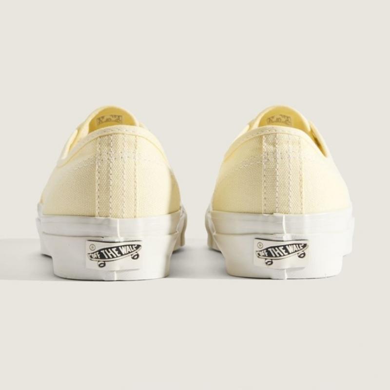 Vans Premium Authentic Yellow Dust   Vn000d9nflr