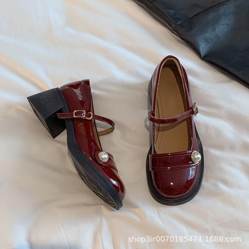 Francouzské mokasíny jaro a podzim nové boty na silném podpatku perlové slovo s burgundskými lodičkami Mary Jane na vysokém podpatku ženy