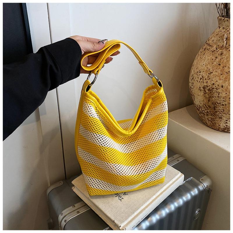 

Large capacity woven bag women s new striped canvas splicing dumpling bag fashion messenger bag жовтий
