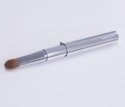 Portable Eyeshadow Brush (silver/round)