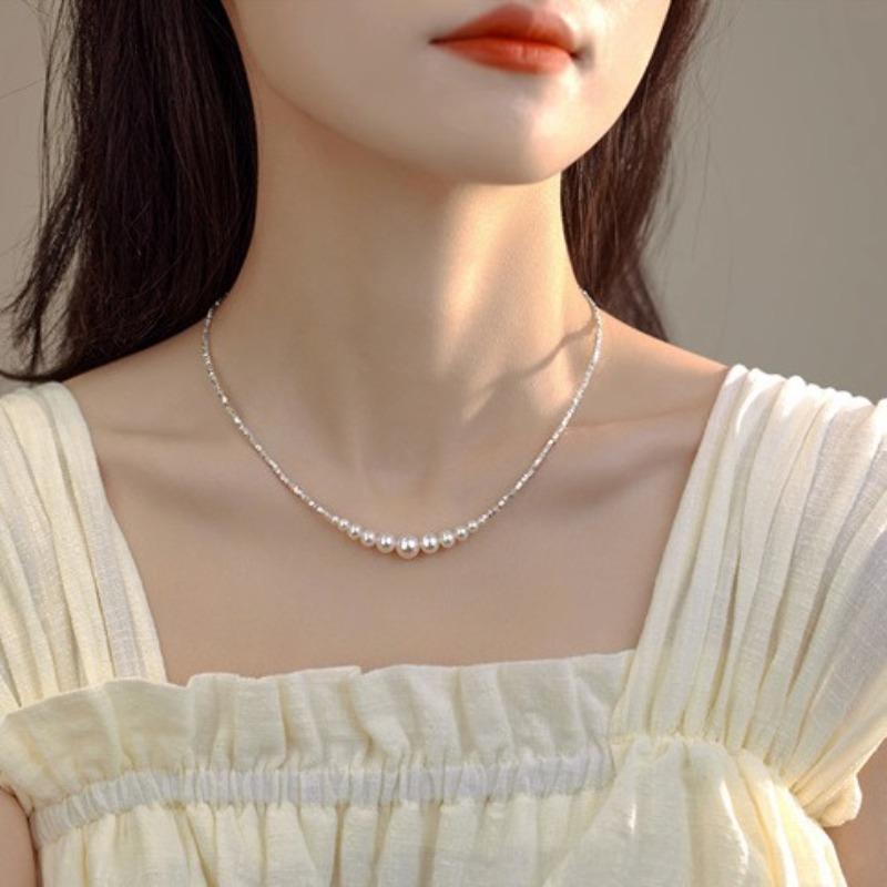 Silver Beads Necklace - A Girls' Luxury, Small-Scale, High-Quality, Elegant Glass Pearl Smiling Collar Chain
