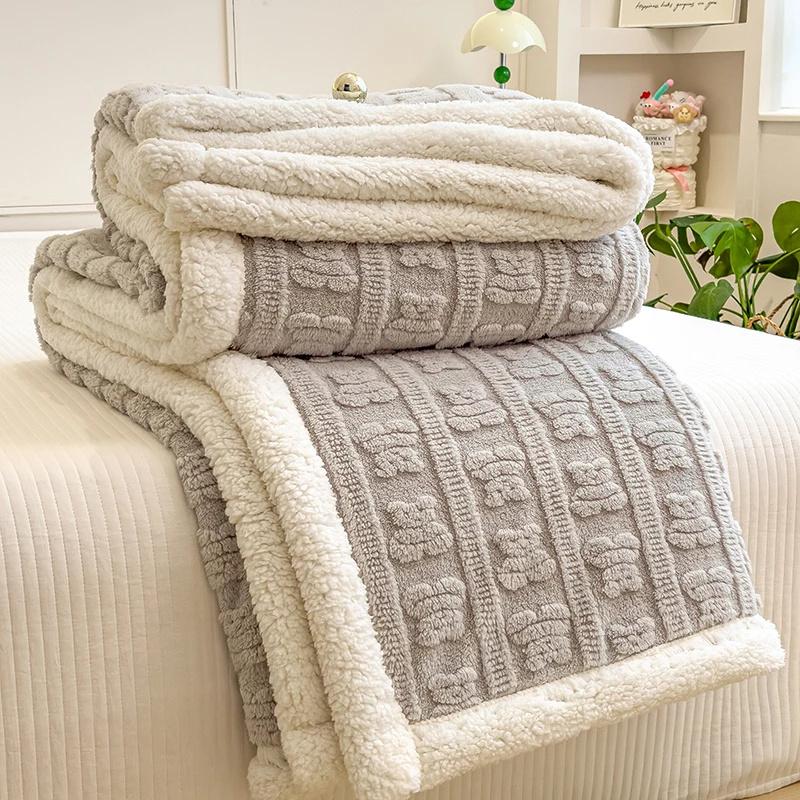 Thickened Coral Fleece Bed Blankets for Winter Warm Soft Imitation Lambs Wool Jacquard Blankets for Bedroom Sleeping Sofa Throw
