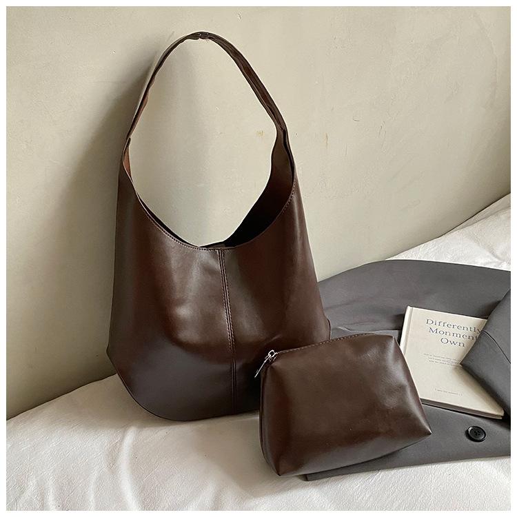 

2025 new high-end retro armpit mother-and-child bag fashionable texture shoulder bag women s commuter casual style tote bag