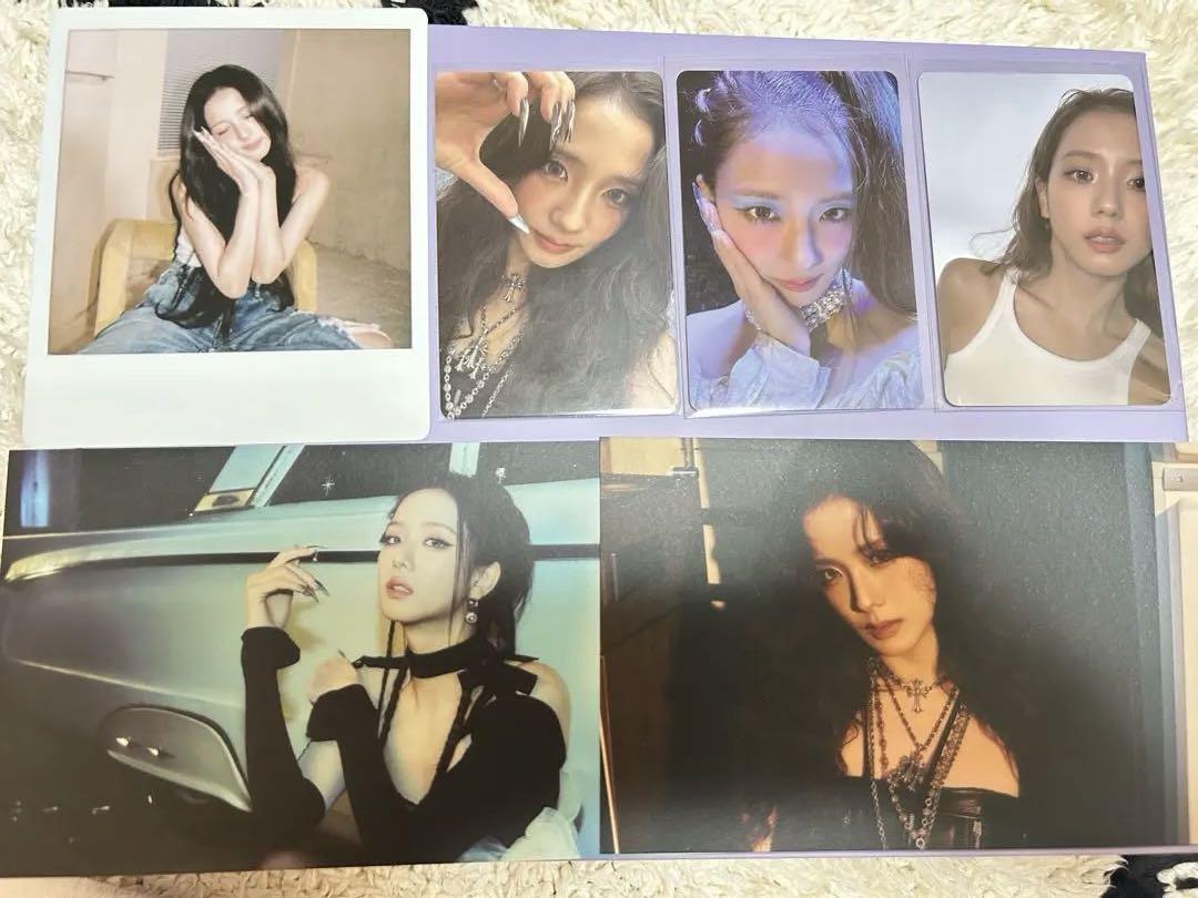 

[USED] JISOO AMORTAGE trading cassette set