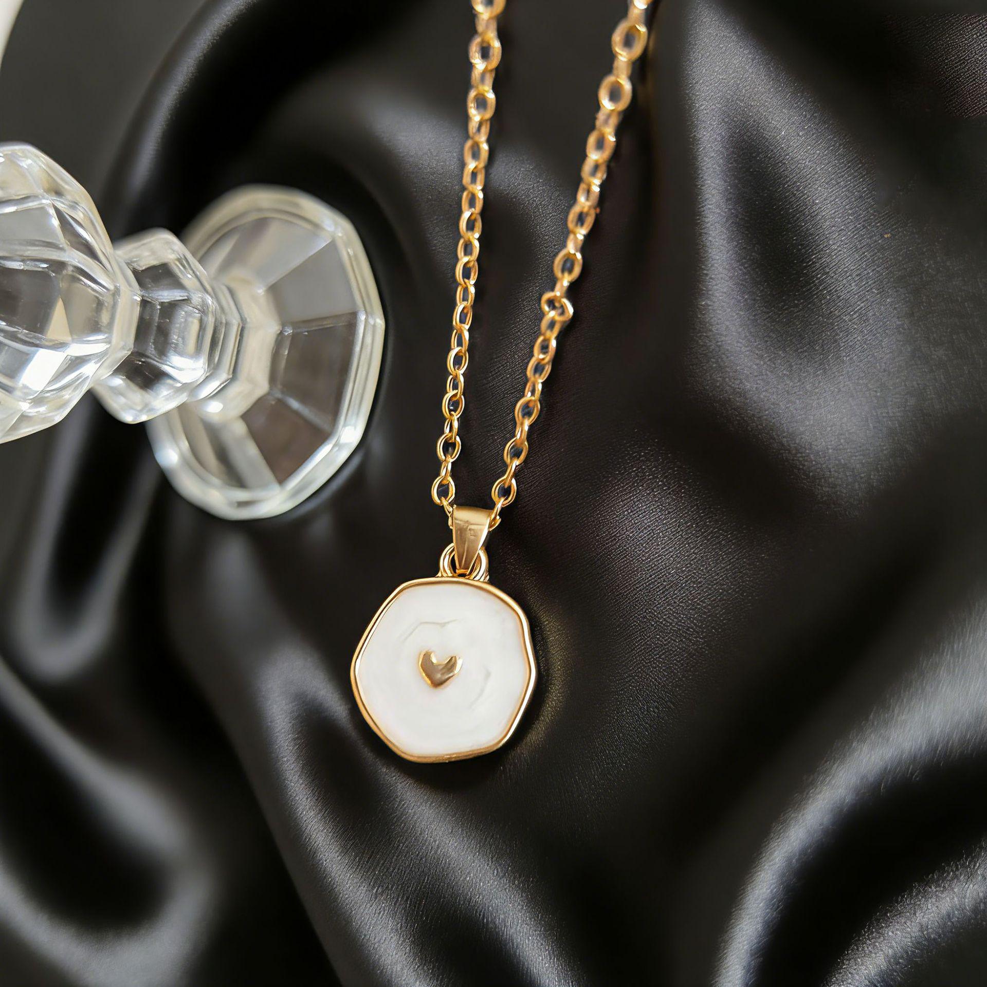 

Women s Luxury Drip Oil Cross Necklace - Elegant Clavicle Chain