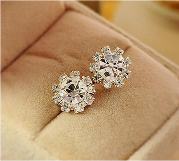 E19 Korean Fashion Zircon Sunflower Stud Earrings