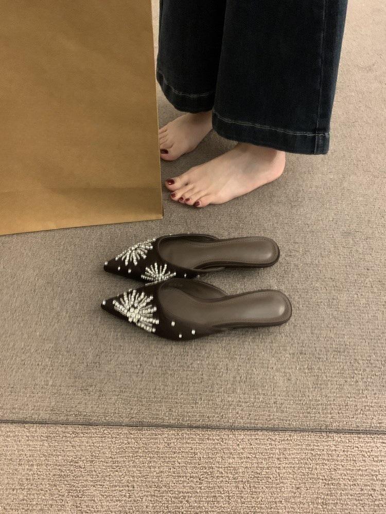 

Coarse heel French bag head half slippers outer wear women s shoes spring and autumn 2025 new brown rhinestone pointed evening shoes 35