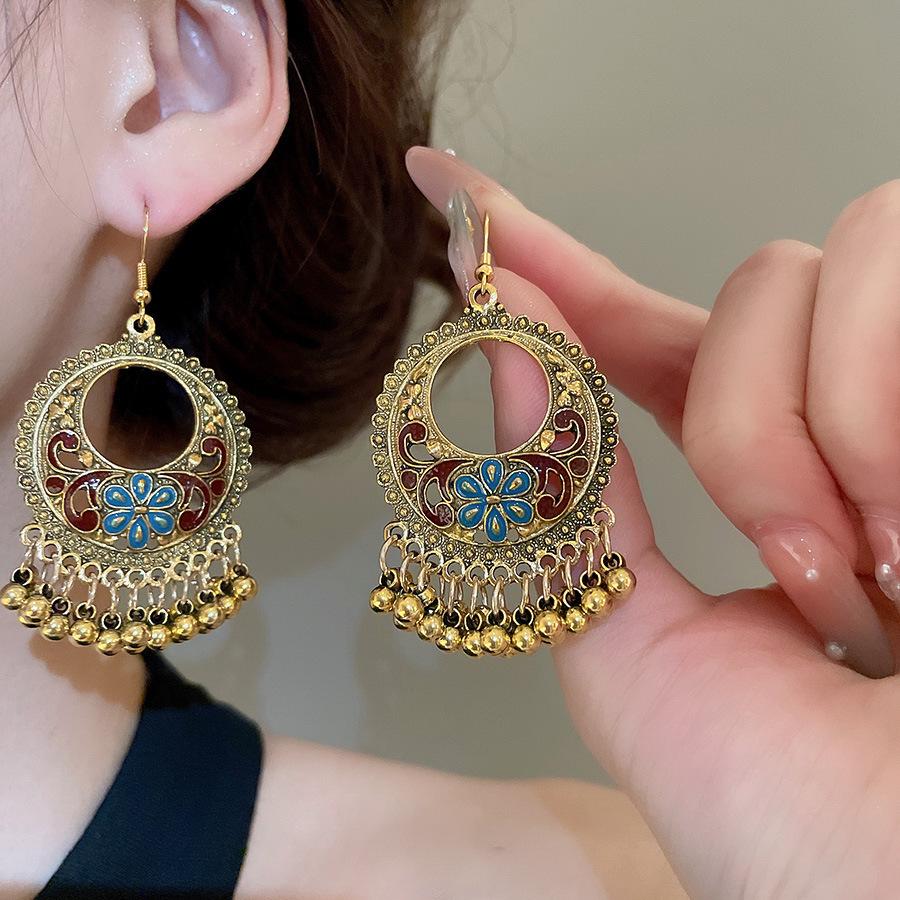 

Богемні сережки з китицями: Етнічний стиль, Універсальні дорожні аксесуари