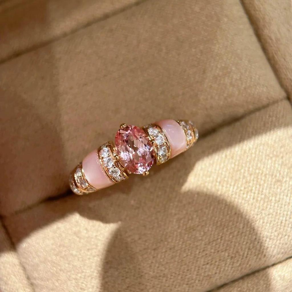 Oval Zircon Mother-of-Pearl Open Ring - Retro, Simple, Exquisite Fashion Jewelry for Women