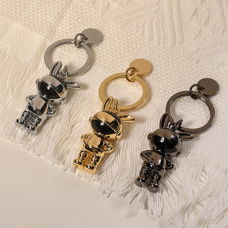 Light luxury woven rope car keychain, astronaut bunny jewelry key chain, cute pendant pendant for men and women