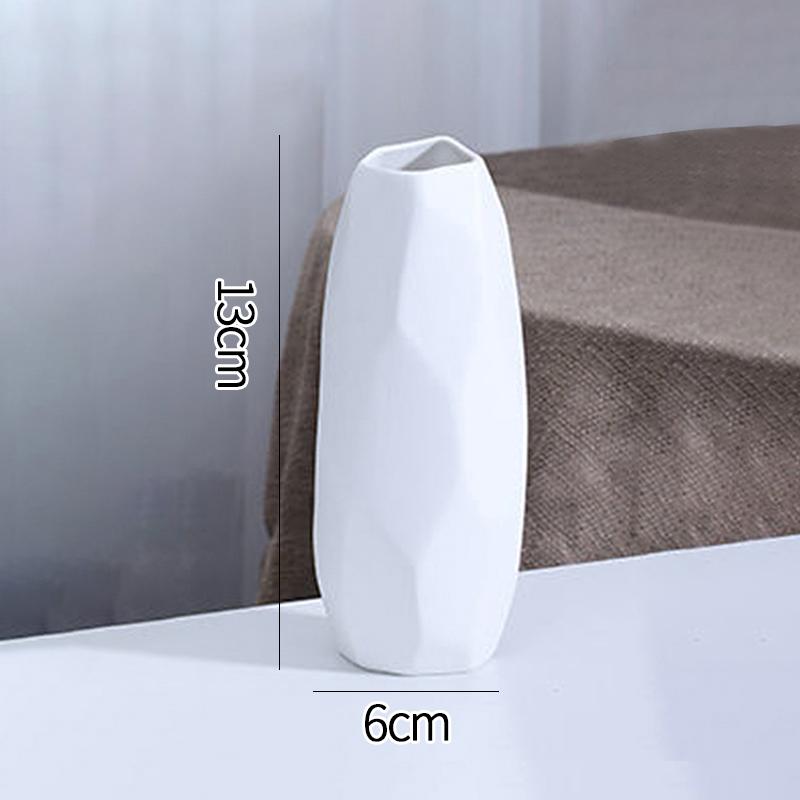 White Ceramic Vases Nordic Decorative Vasen Ornaments Home Living Room Decor Flower Arrangements Sketching Props Desktop Decor