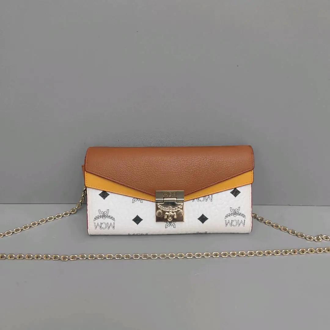 [Pre-Owned] Multicolor Coated Canvas Large Wallet - Very Good #XSQ0FW ONE SIZE