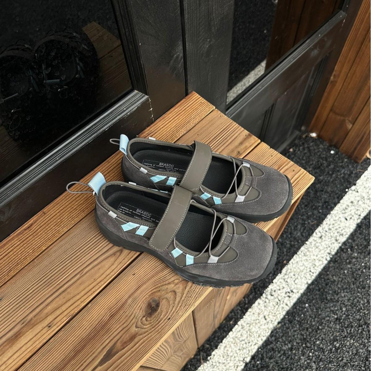 

Retro round head splicing casual versatile Mary Jane shoes niche design sense functional wind ballet sports casual shoes 35 бежевый