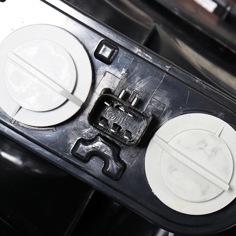 For Jeep Grand Cherokee 2001 2002 2003 2004 2005 Car Rear Taillight Driving Lights Tail Light Rear Stop Brake Light Signal Lamp