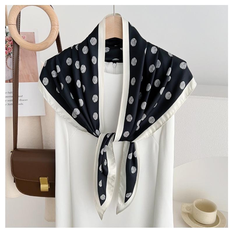 Classic Polka Dot Triangle Scarf Women Spring Summer Versatile Decorative Fashion Scarf