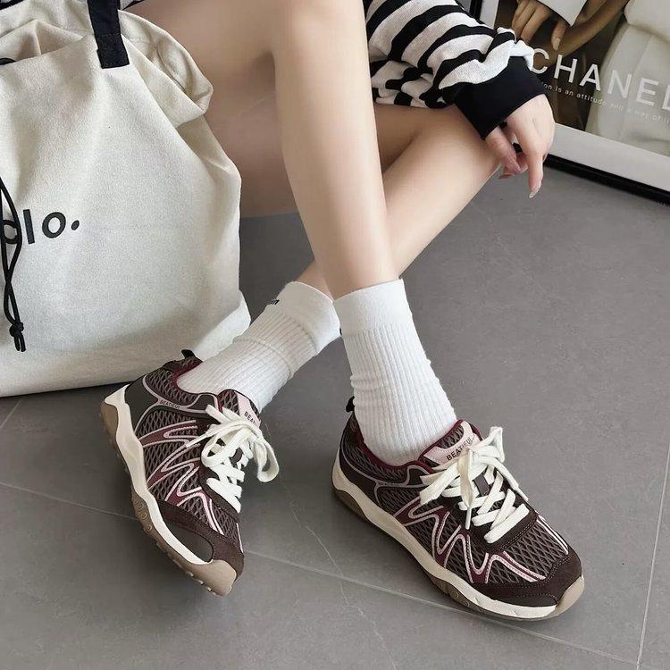 

Super soft and breathable~ Hollow mesh thick-soled German training shoes women s 2025 summer height-increasing outdoor ballet casual sports shoes 40 коричневый