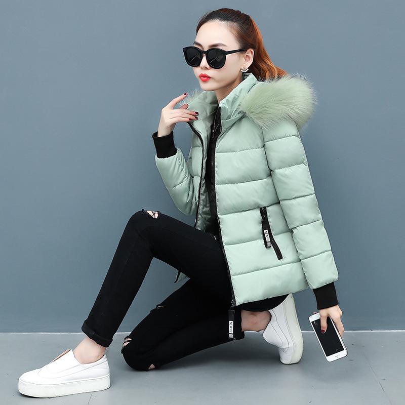 Women's Winter Short Cotton Jacket with Fur Collar - Slim Fit and Thickened for Warmth