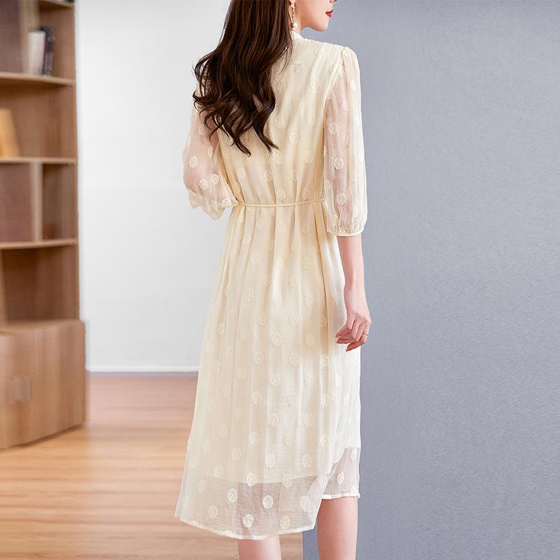 Women's Summer 2025 Slim Waist Embroidered Mulberry Silk Dress - Mid-Sleeve, Plus Size