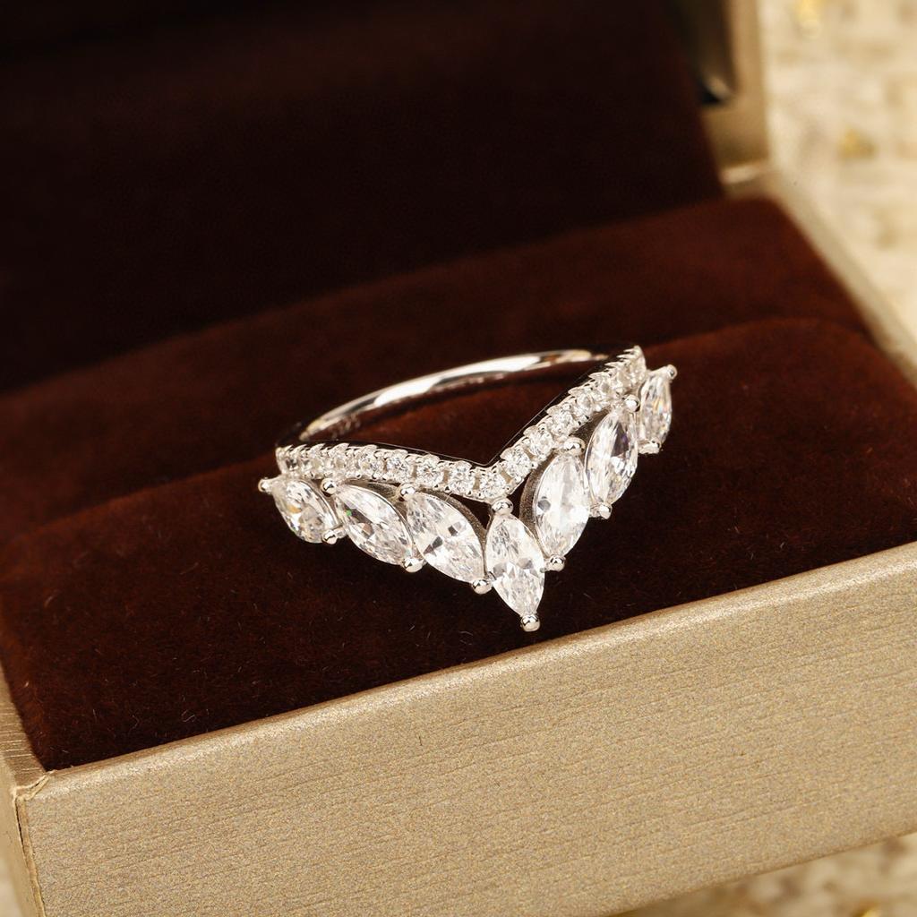 Latest Hot Brand Vintage Women's Rings Luxury Jewelry For Women Water Drop Designer Fashion Pure 925 Silver Lady Party Rings