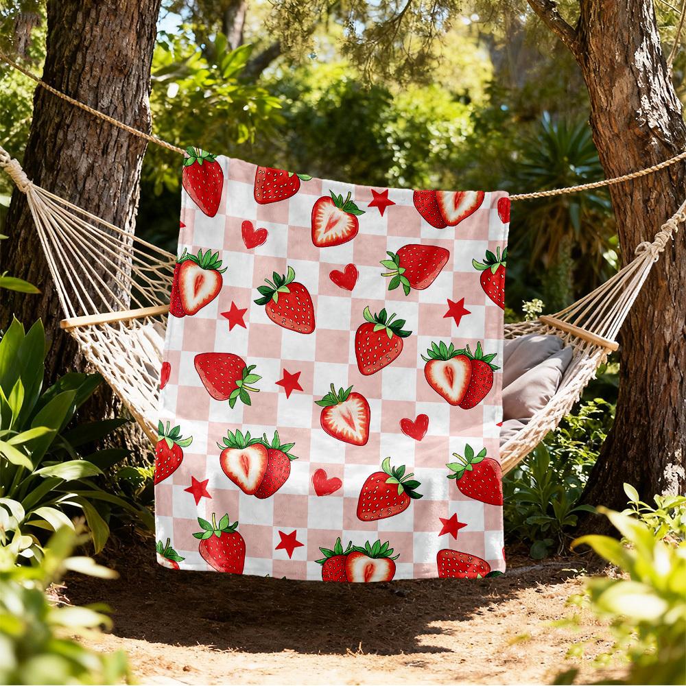 Strawberry Heart Outdoor Flannel Blankets, Outdoor Travel, Home Blankets, Fan Gifts,Suitable for All Seasons, Christmas Gifts. R1127096