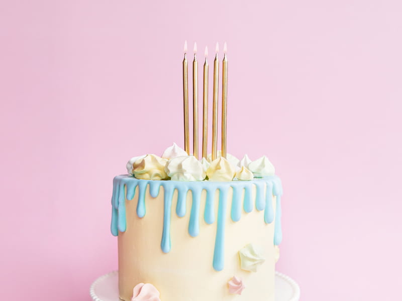 Partydeco Świeczki Urodzinowe  Złote Gładkie  12,5Cm / 12 Szt