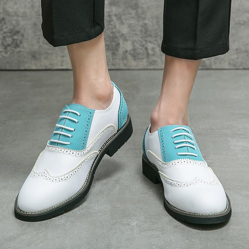 Fashion New Retro Pointed Two-Tone Patchwork Brogue Flats Oxford Shoes Men Casual Loafers Formal Dress Footwear Sapatos Tenis Masculino