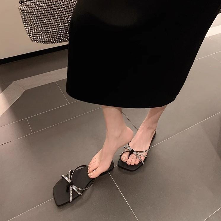 Sandals Women's Summer Wear Fashion Sparkling Thin Strap Flat Bottom Cool Slippers French Versatile Toe Women's Shoes 2025