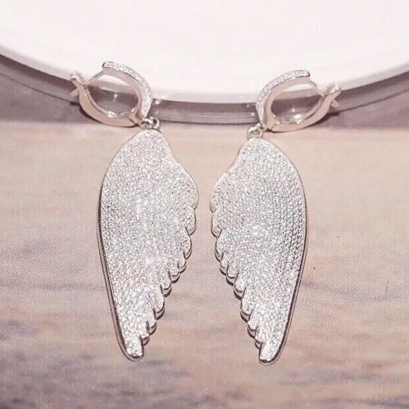 Trendige Marke personalisierte Metall-Ohrspange Damen, elegante Light Luxury Design Ohrringe, neuer Hong Kong Stil Retro Internet-Berühmtheiten Stil