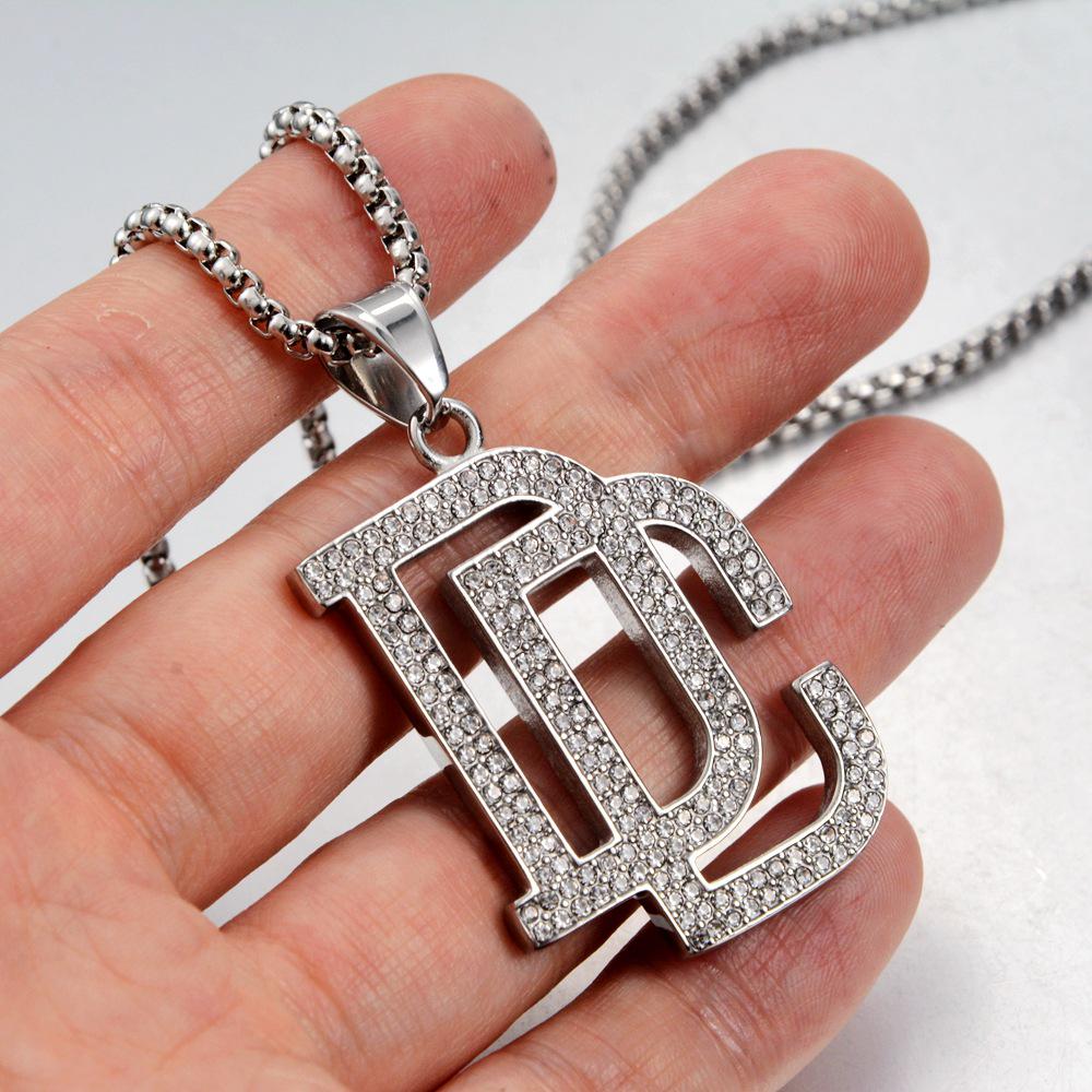 Evropský a americký DC čtvercový diamantový přívěsek retro hip-hopový náhrdelník pro muže a ženy