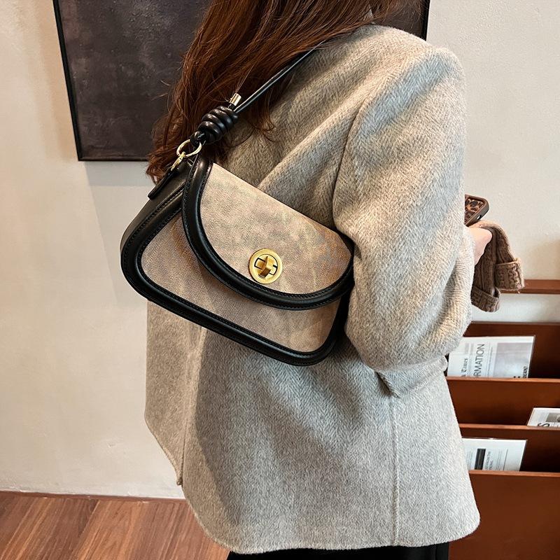 Underarm bag women's 2025 autumn model exquisite shoulder crossbody bag women's small square bag