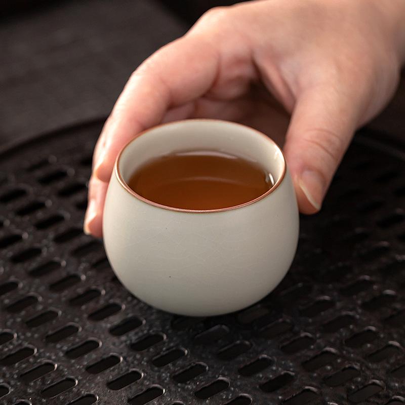 Sanft Gelbe Ru-Ofen Keramik Teetasse Persönliche Meistertasse Craquelé-Glasur Gongfu Tee Set für den Heimgebrauch Geschenk