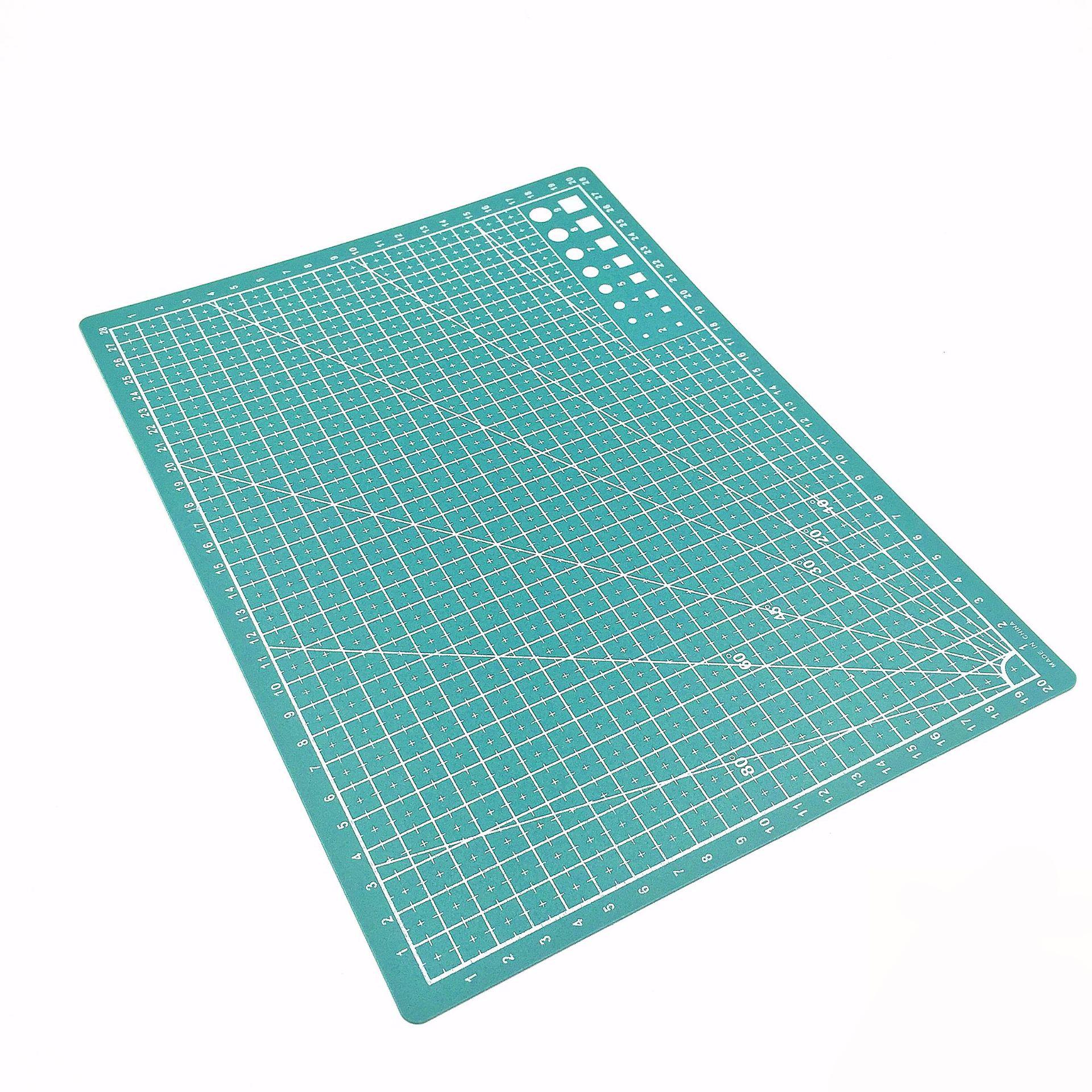 

A5 A4 Desk Cutting Plate Portable Cutting Base for DIY Scrapbooking (green,A5)