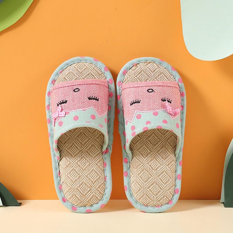 "Kids' and Women's Linen Slippers: Spring/Summer Korean Style for Indoor/Outdoor Use"