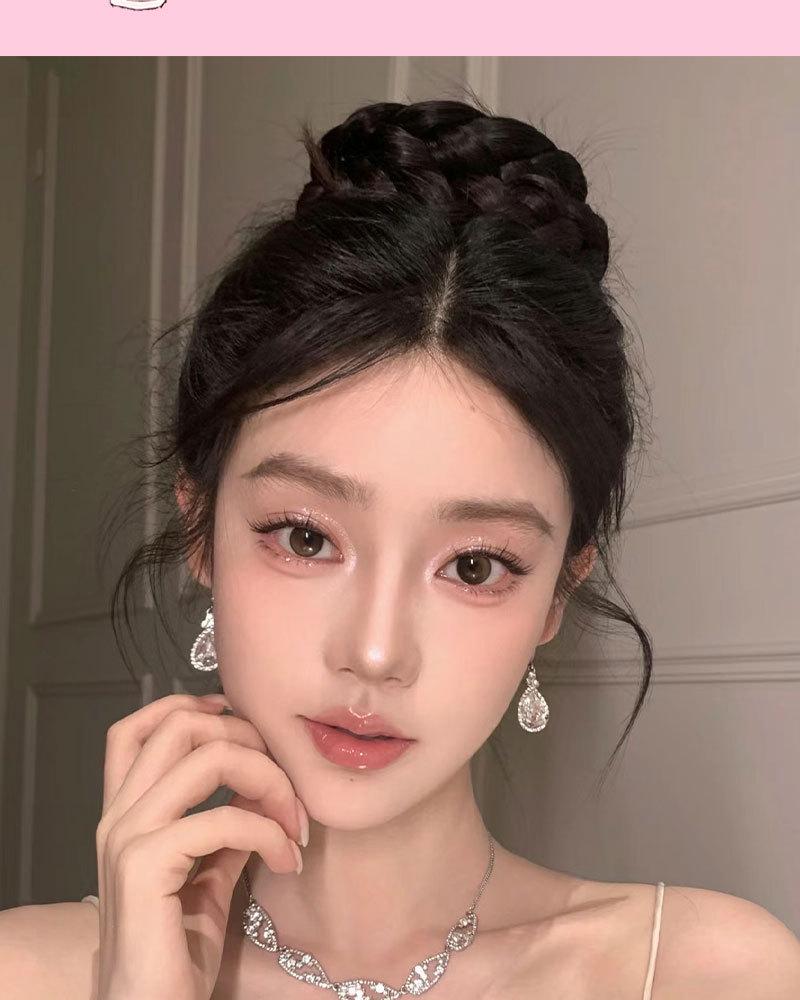 Jiujiu Diary Cat Long-lasting Hydrating BB Cushion Cream - Lightweight, Brightening, Creamy, Durable Makeup.