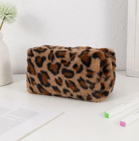 Large Capacity Leopard Print Makeup Bag - Plush Cosmetic Toiletry Storage for Travel