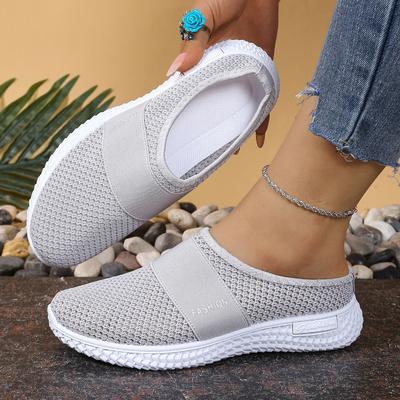 Women's Slippers, Wearing Thick-soled Women's Sports Slippers On The Outside, and Women's Breathable Semi-slippers