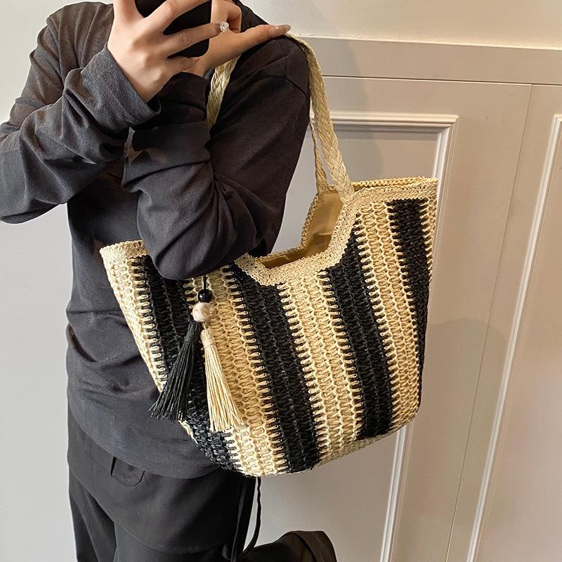 Large Capacity Bag Women's New Beach Seaside Vacation Shoulder Bag Fashion Tote Bag