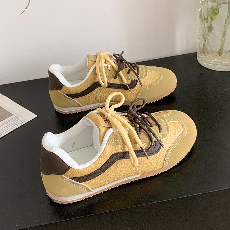 Niche platform shoes women's summer new sports and leisure shoes versatile flat-bottomed round head shoes
