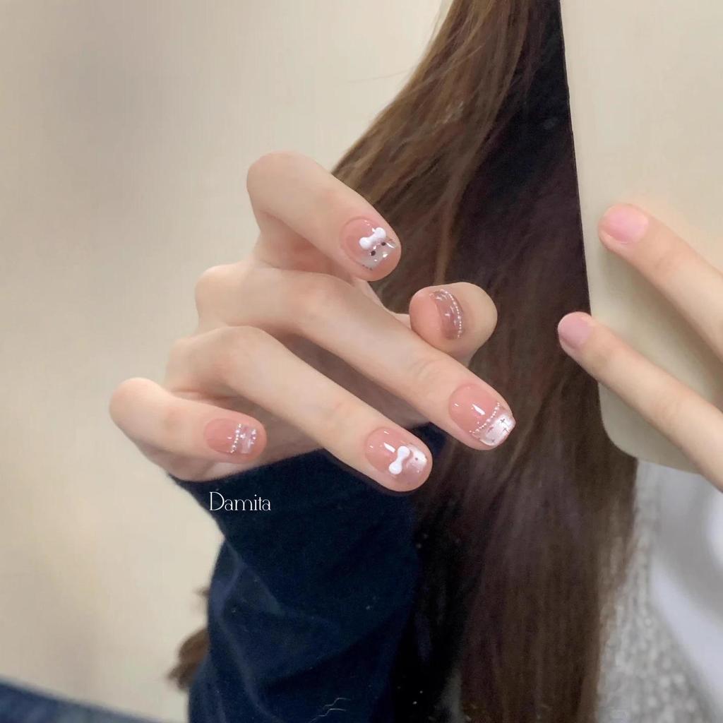 Cartoon Children's Wearable Nail Art Patches - Sweet and Cool Styled False Nails for a High-End Manicure