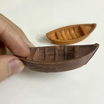 4pcs Simulated Small Boats Resin Capable of Floating Decorative Ornaments for Aquariums Fish Tanks Swimming Pools and Beaches