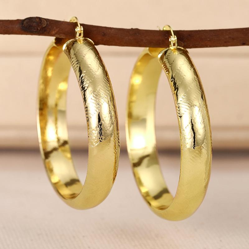 CAOSHI Übertrieben Spezielles Design Creolen für Damen Wunderschöner Schmuck in Goldfarbe Metallische Hochzeitsfeier Accessoires